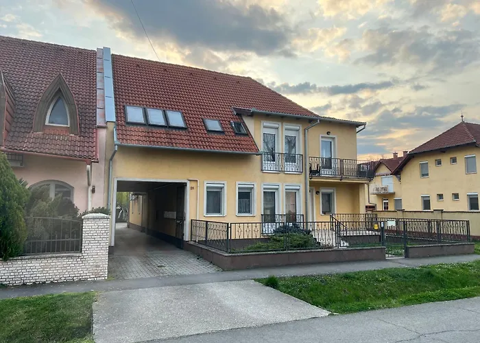 Johanna Apartment